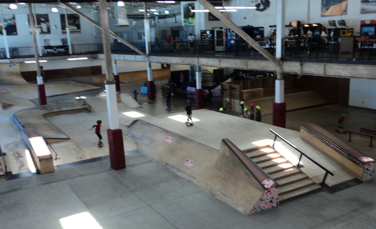 SurfWriter Girls Fast times at Vans