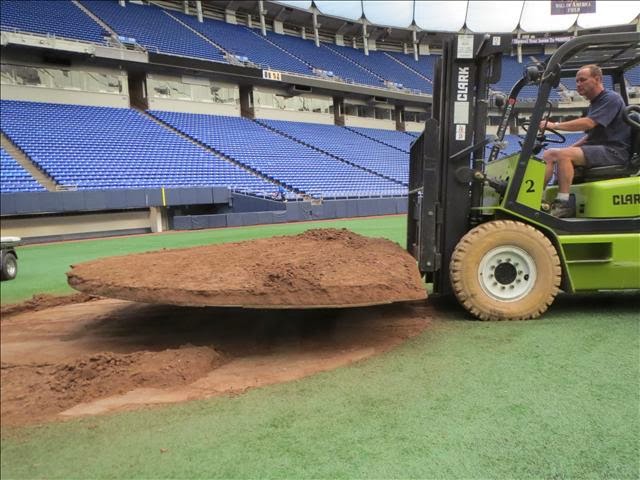 mound pitchers metrodome pitching removed