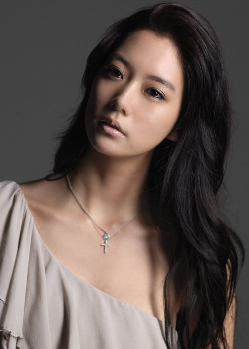 Lee Sung Min (Clara)