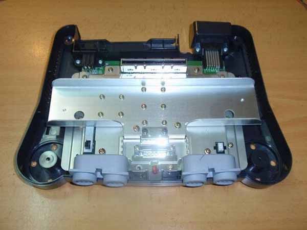 Nintendo 64 (N64) Handheld Console (73 pics) Nintendo+64+%2528N64%2529+Handheld+Console10 Nintendo 64 (N64) Handheld Console (73 pics)