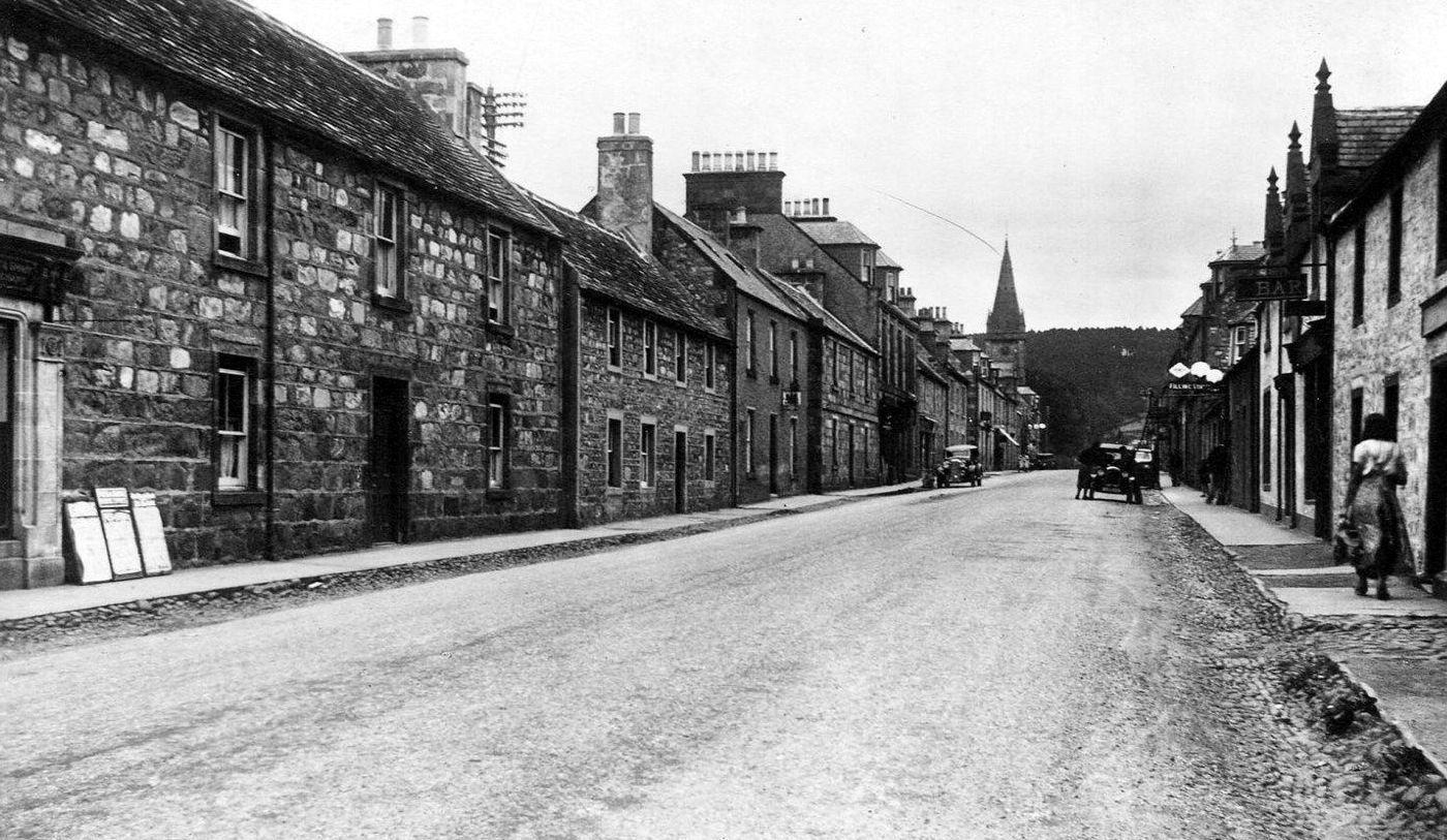 Tour Scotland Photographs Old Photographs High Street Fochabers Scotland