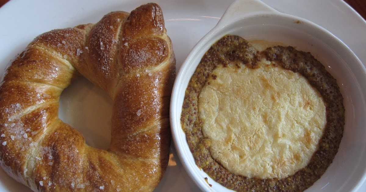 Banana Wonder PDX Pretzel Throw Down Deschutes Brewery