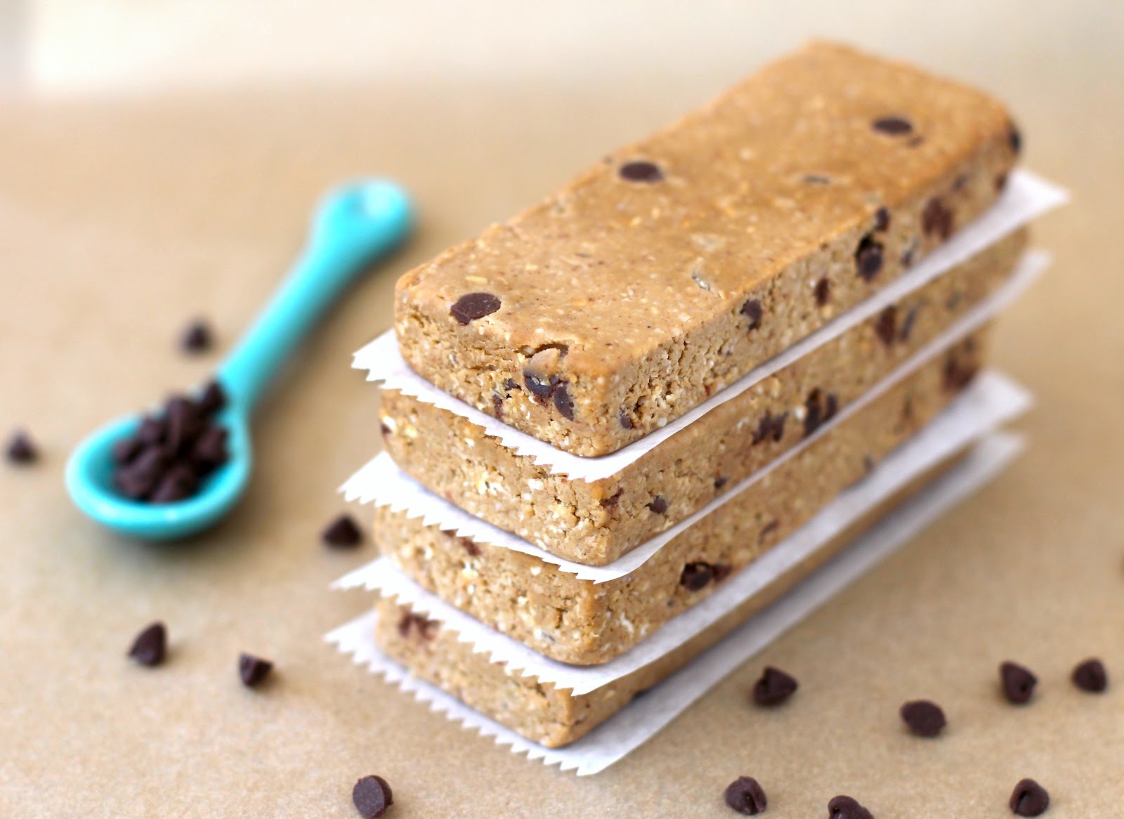 chockohlawtay Chocolate Chip Cookie Dough Protein Bars