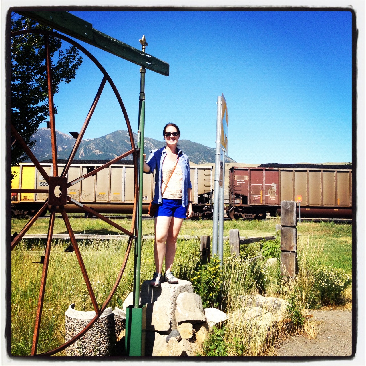 montana tracks bozeman 79th bb checking train