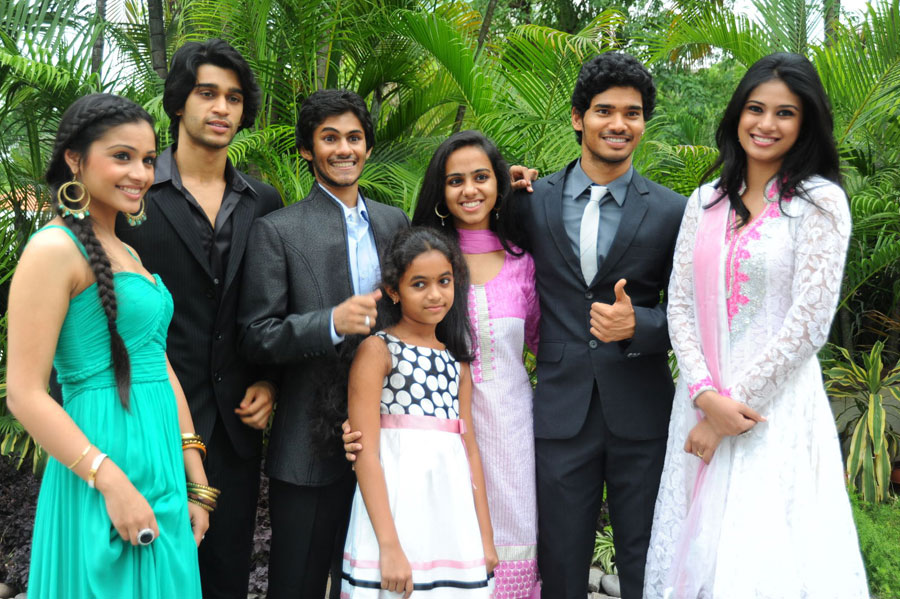 Life Is Beautiful Movie Leading Cast Photo Shoot