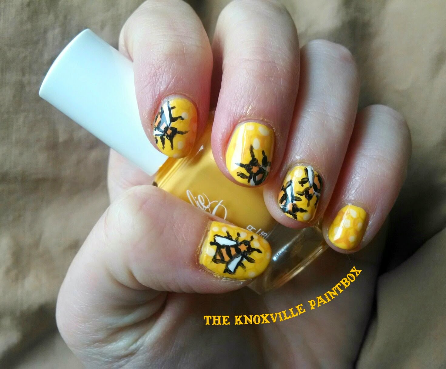 The Knoxville Paintbox A Beauty Blog Spring Honey Bee Nail Art