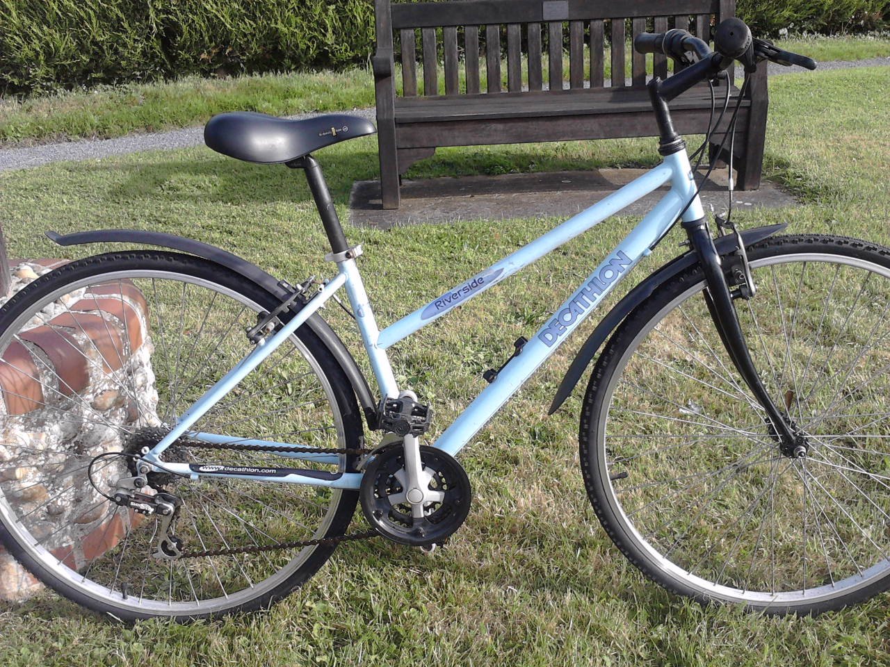 Norwich Charity Bike Auction Decathlon Riverside Hybrid Ladies Bike