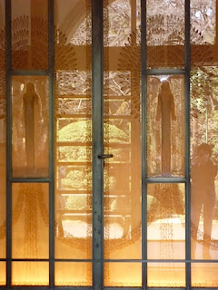 庭園美術館のルネ・ラリックのレリーフが素敵です。