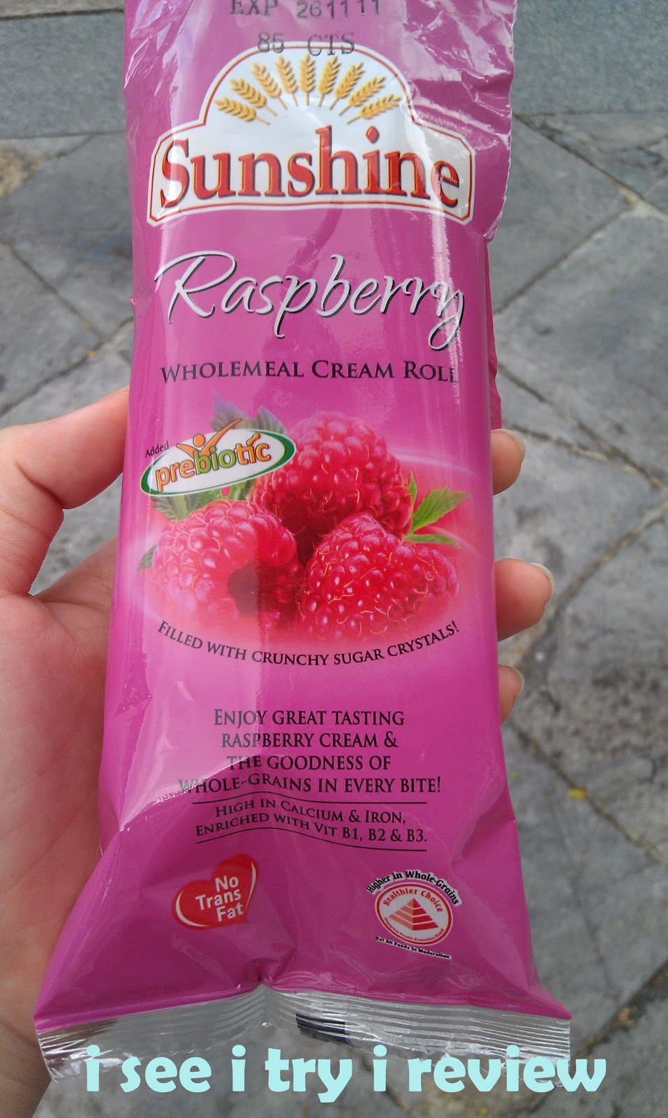 Review Sunshine Wholemeal Cream Roll I see, I try, I review