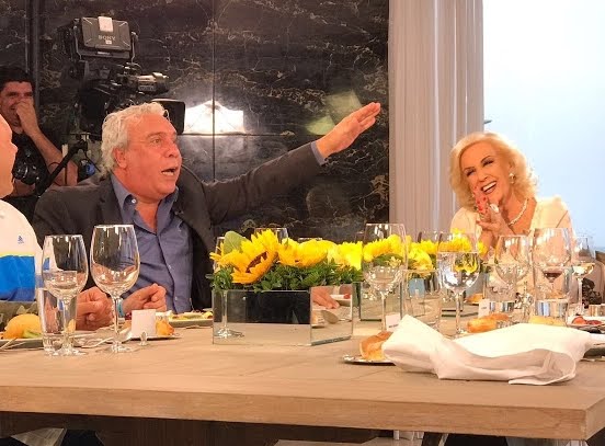 * Mirtha Legrand comenzó su temporada de verano 2017