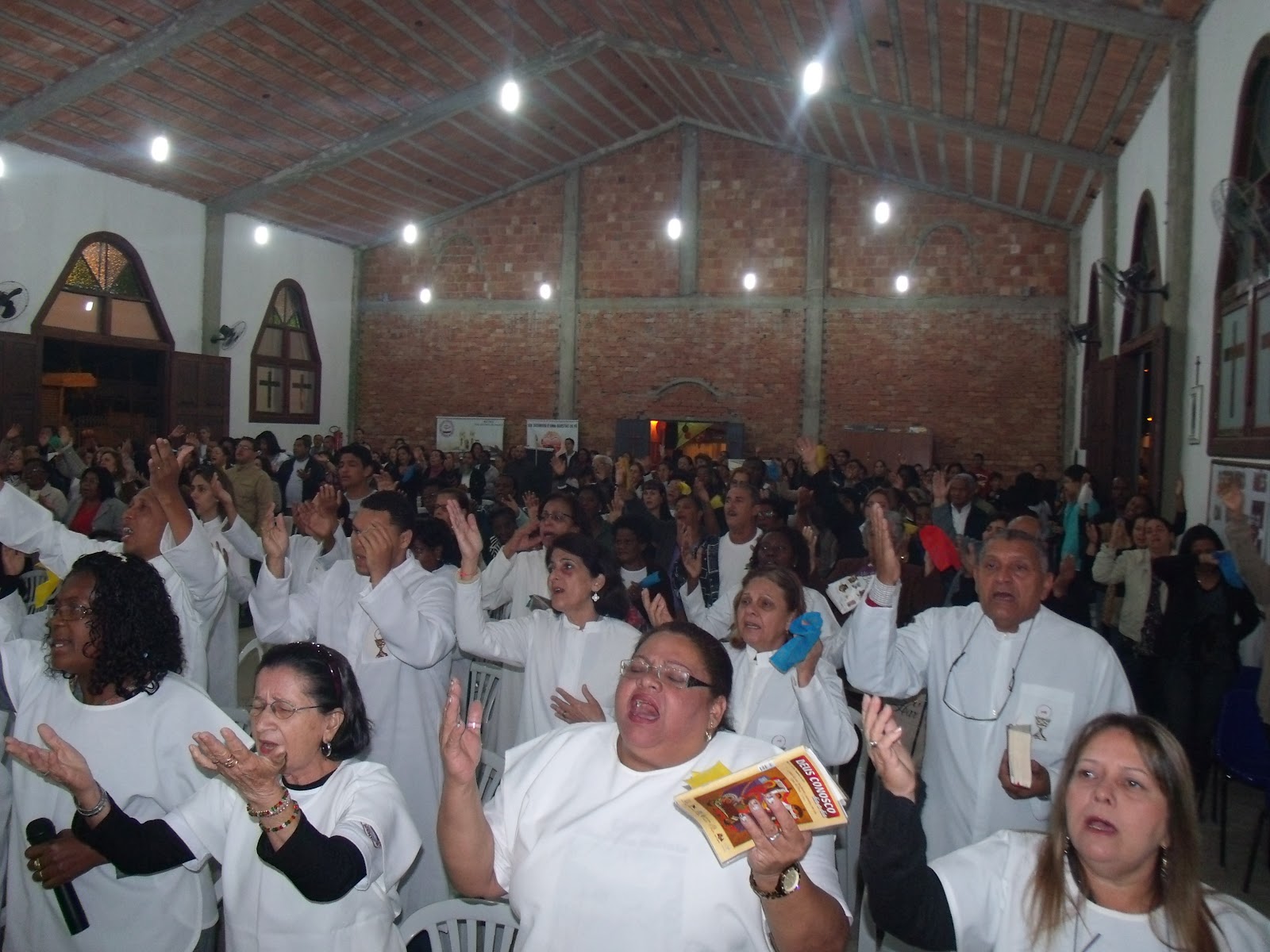 Administração Apostólica em Itaperuna: Famílias preparam o Natal