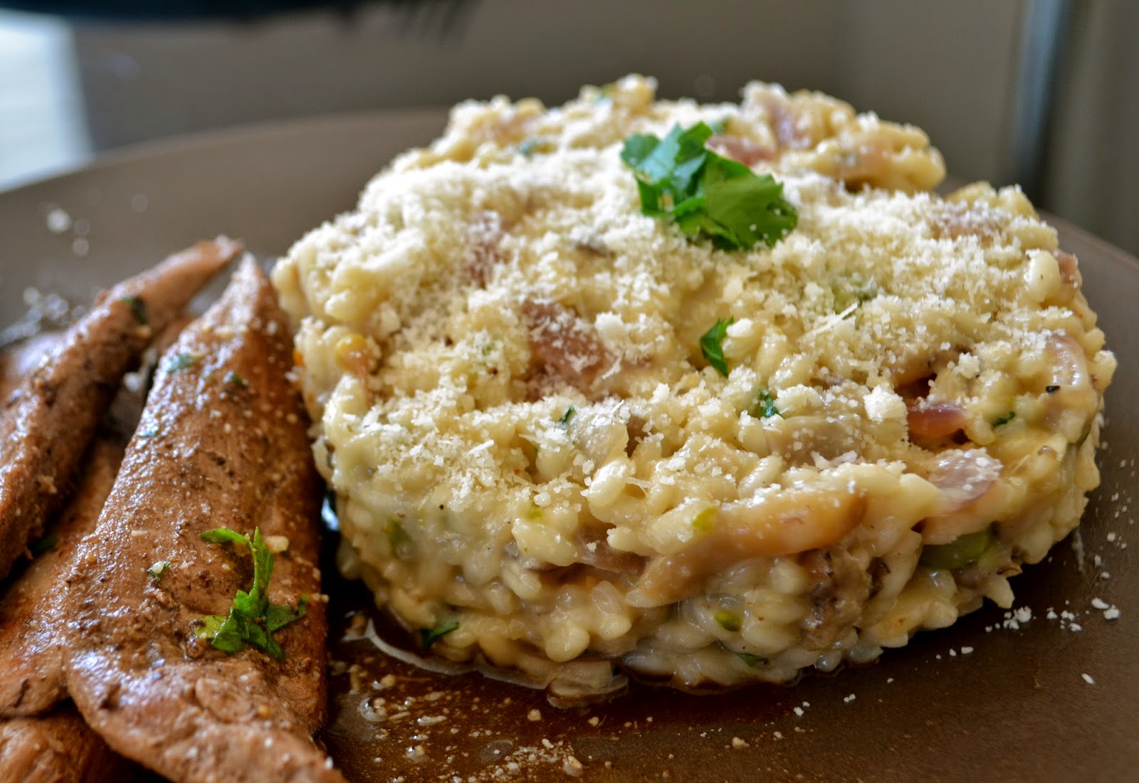 Les petits plats dans les grands Risotto aux champignons et aux asperges
