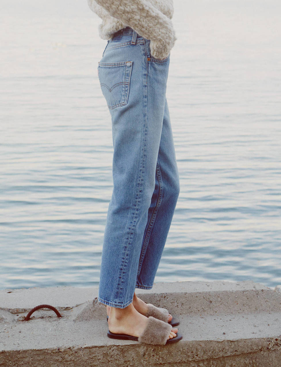 Evelyn + Dot Notes on Style // The Line Jeans + Slides
