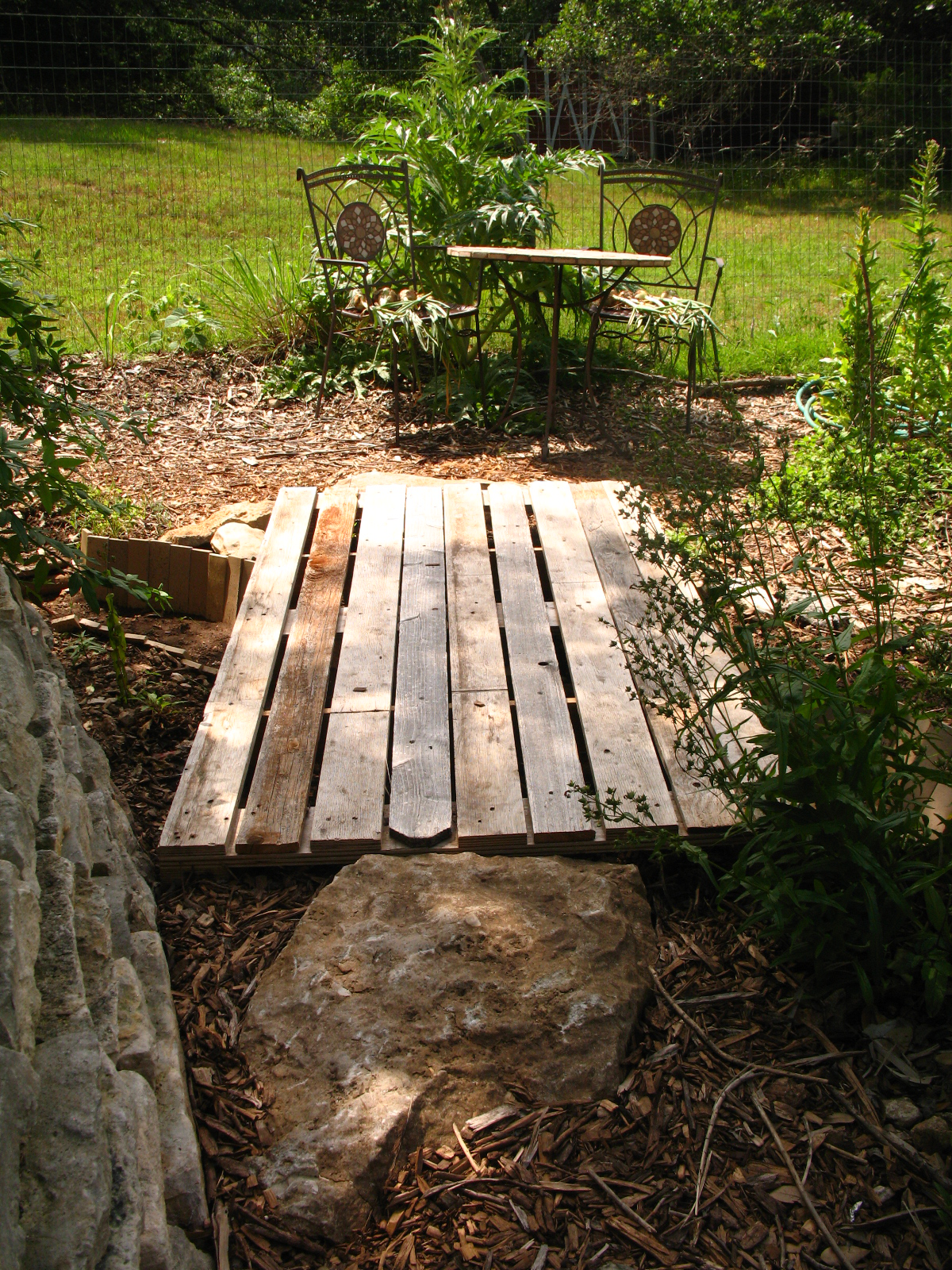 Lay of the Land: A Picturesque (and Functional) Garden Bridge