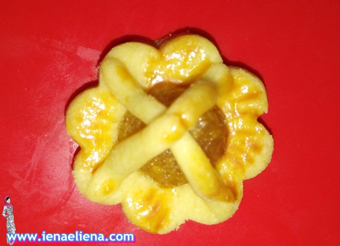 Homemade: Crunchy Pineapple Tart RM25 / 50 pcs