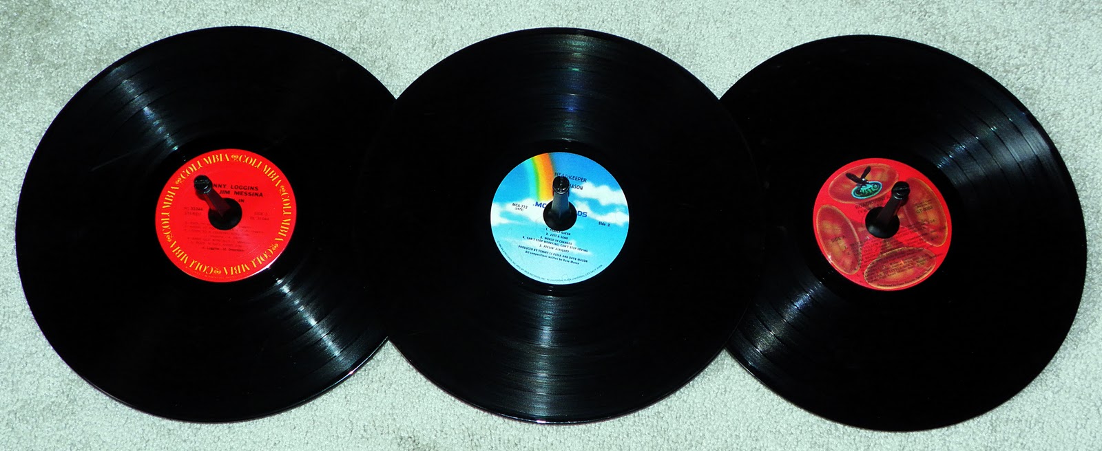 Fabulously Creative Diy Vinyl Record Wall Art Coat Rack