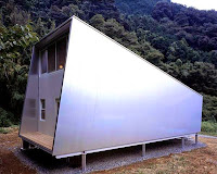 Japanese Contemporary Compact Cottage with a Lot Of Character Into a Small Space Japanese Contemporary Compact Cottage with a Lot Of Character Into a Small Space