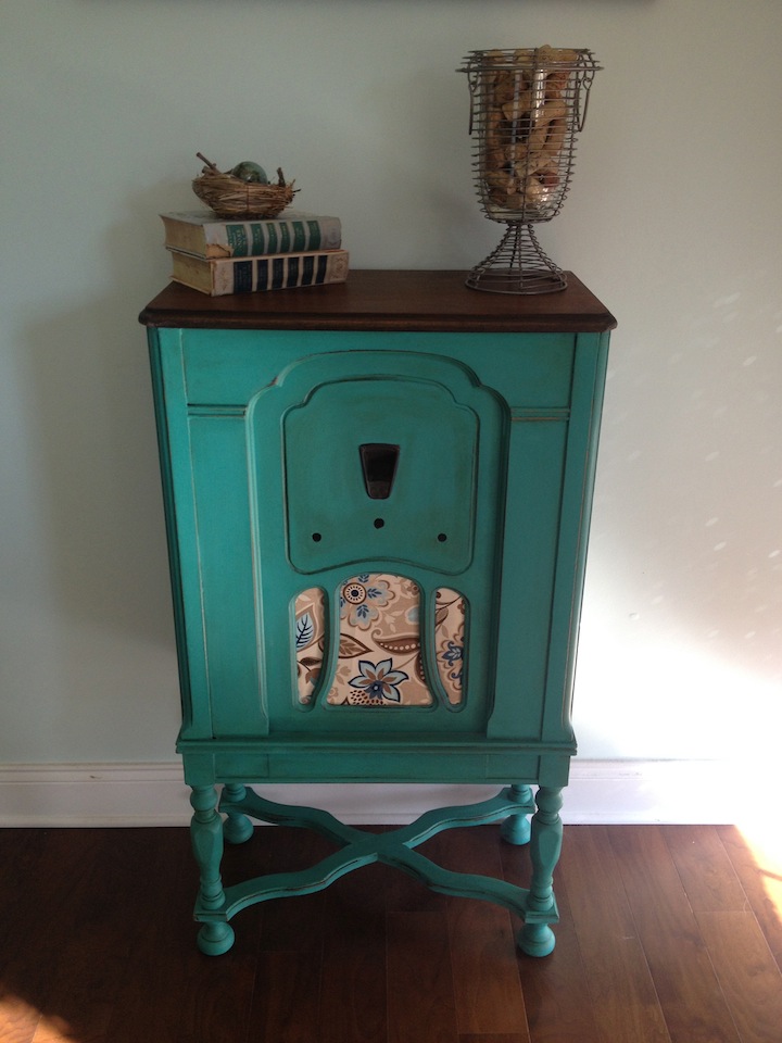 My Twig and Twine Nest Vintage Radio Transformation