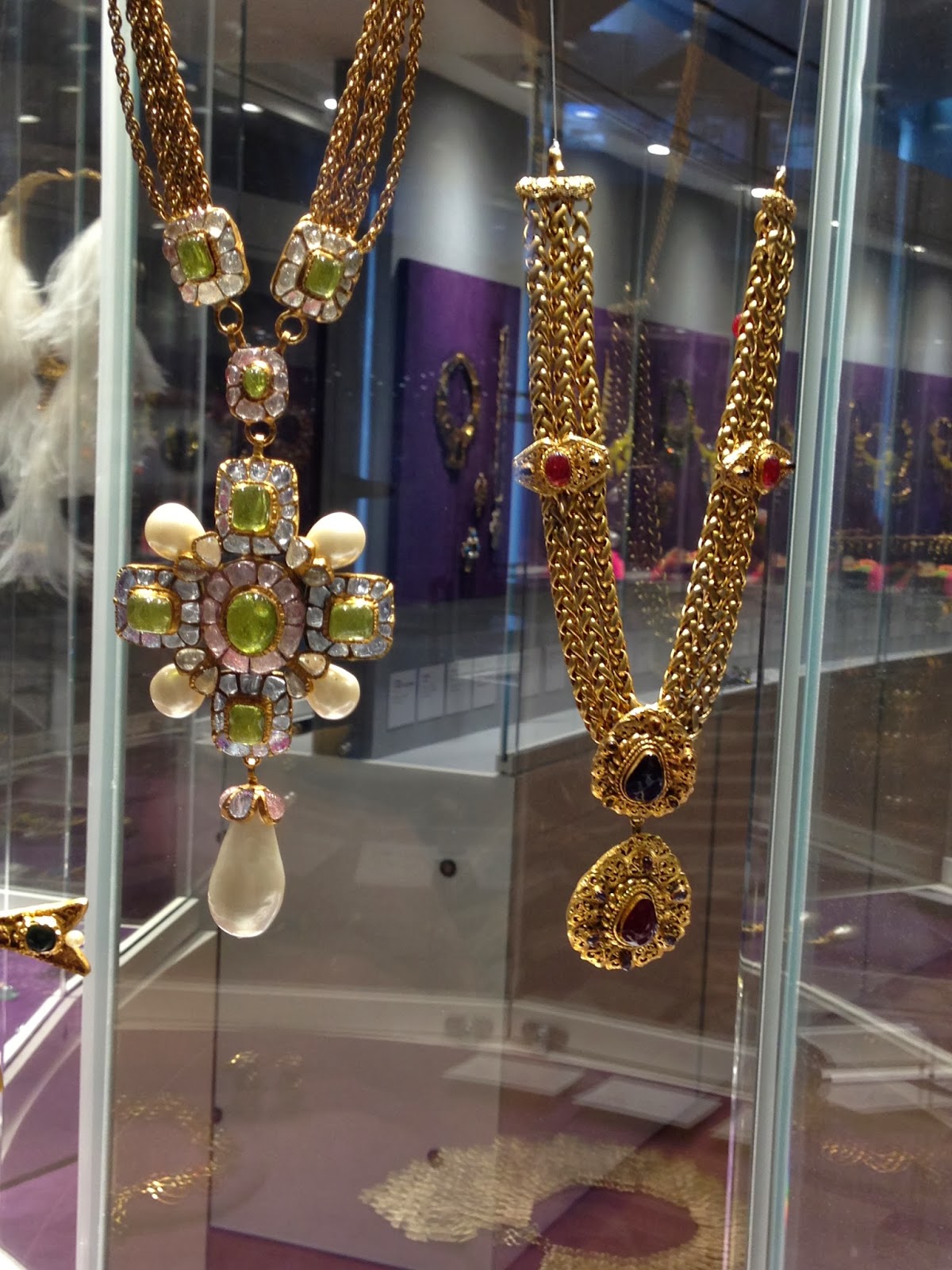 Ladybug Vintage The Mecca Barbara Berger's Collection of Fashion Jewelry