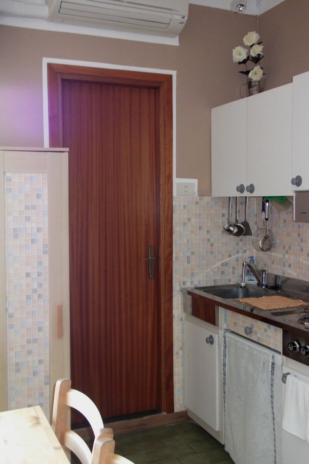 La porta accanto