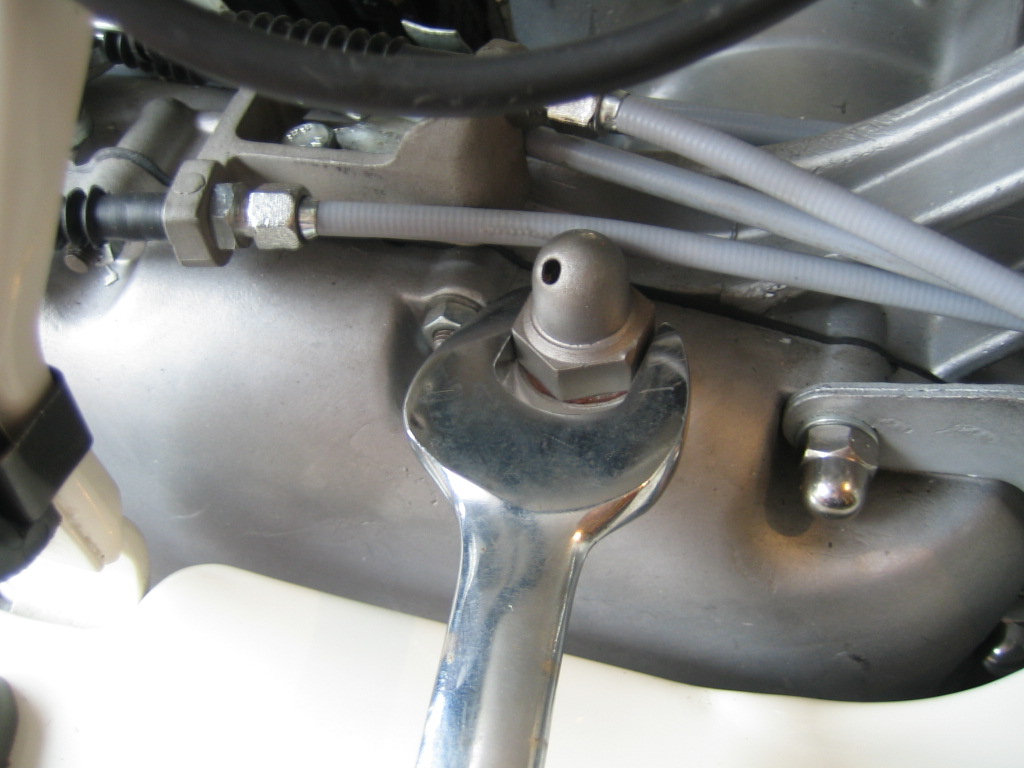 Lambretta Engine Oil Capacity  . 1995 1996 1997 1998 1999 2000 2001 2002 Oil Capacity And Oil Change.