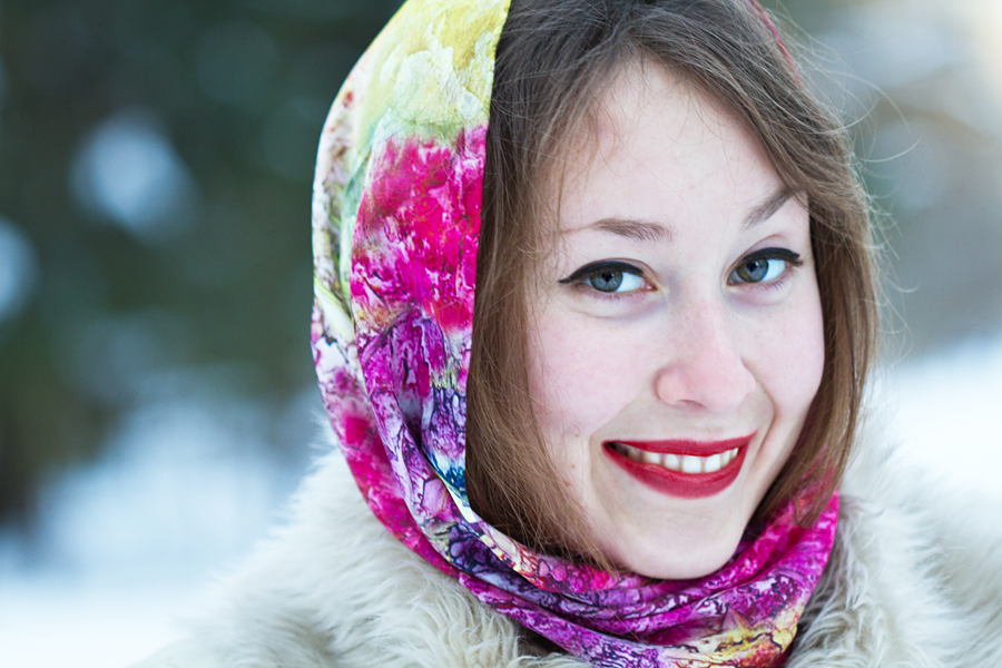 Блог Marina Sokalski (Марины Сокальски) : девушка с платком на голове