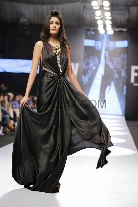 Pakistan Fashion Week 2014/15 Day 2 (Pictures)