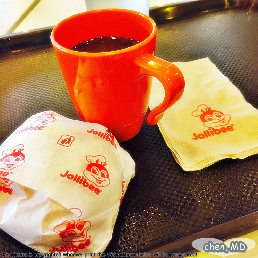 fly.in.style.daily CUISINE JOLLIBEE Pancake Sandwich