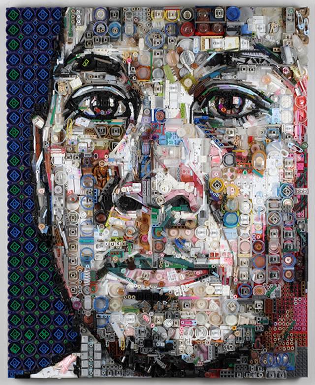 American artist Zac Freeman forms unique portraits out of all kinds of small and used materials. Each of his objects comes from scraps of trash that are leftover from the things that we regularly consume. From colored buttons and plastic bottle caps to metal tabs from soda cans, Freeman puts all of the unused and unwanted objects to use in a fresh new way.