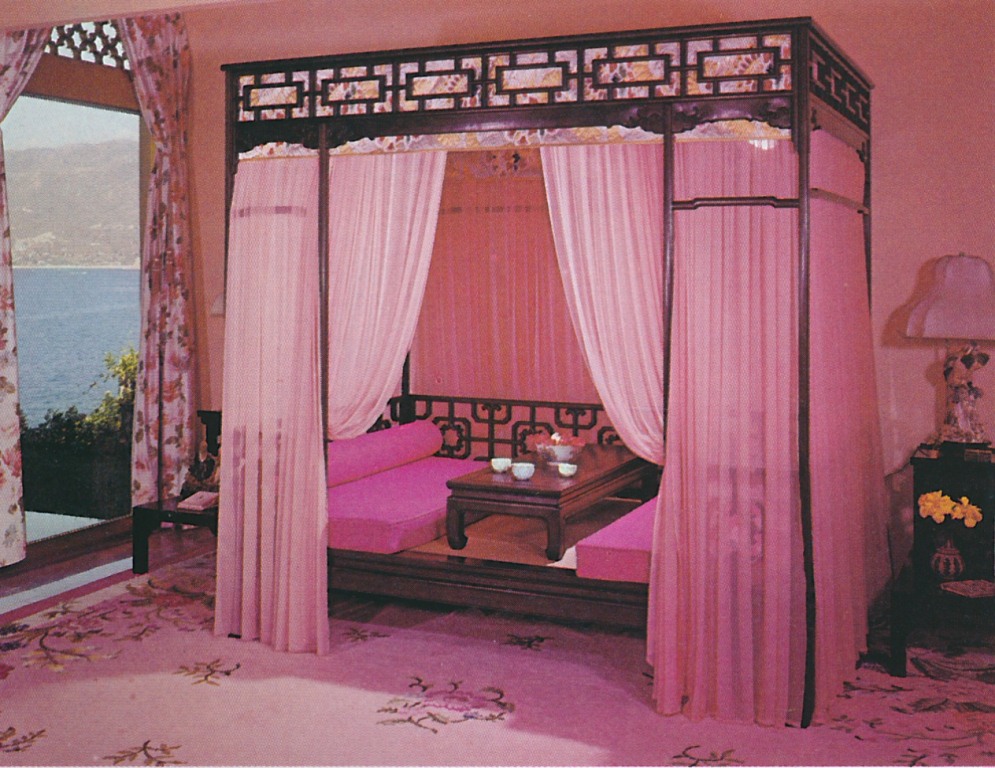 The Peak of Chic® In Swinging Acapulco, the Star was Merle Oberon