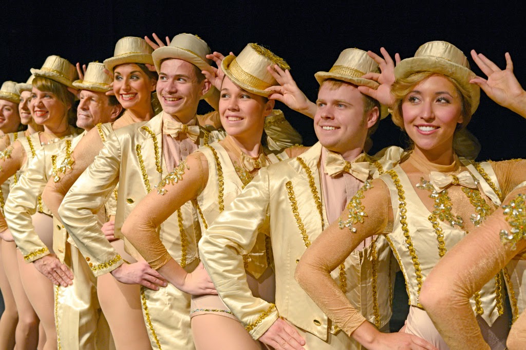 Who wrote the chorus line lasembanks
