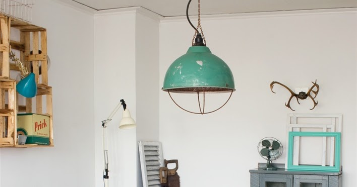 EN MI ESPACIO VITAL: Muebles Recuperados y Decoración Vintage: Una casa