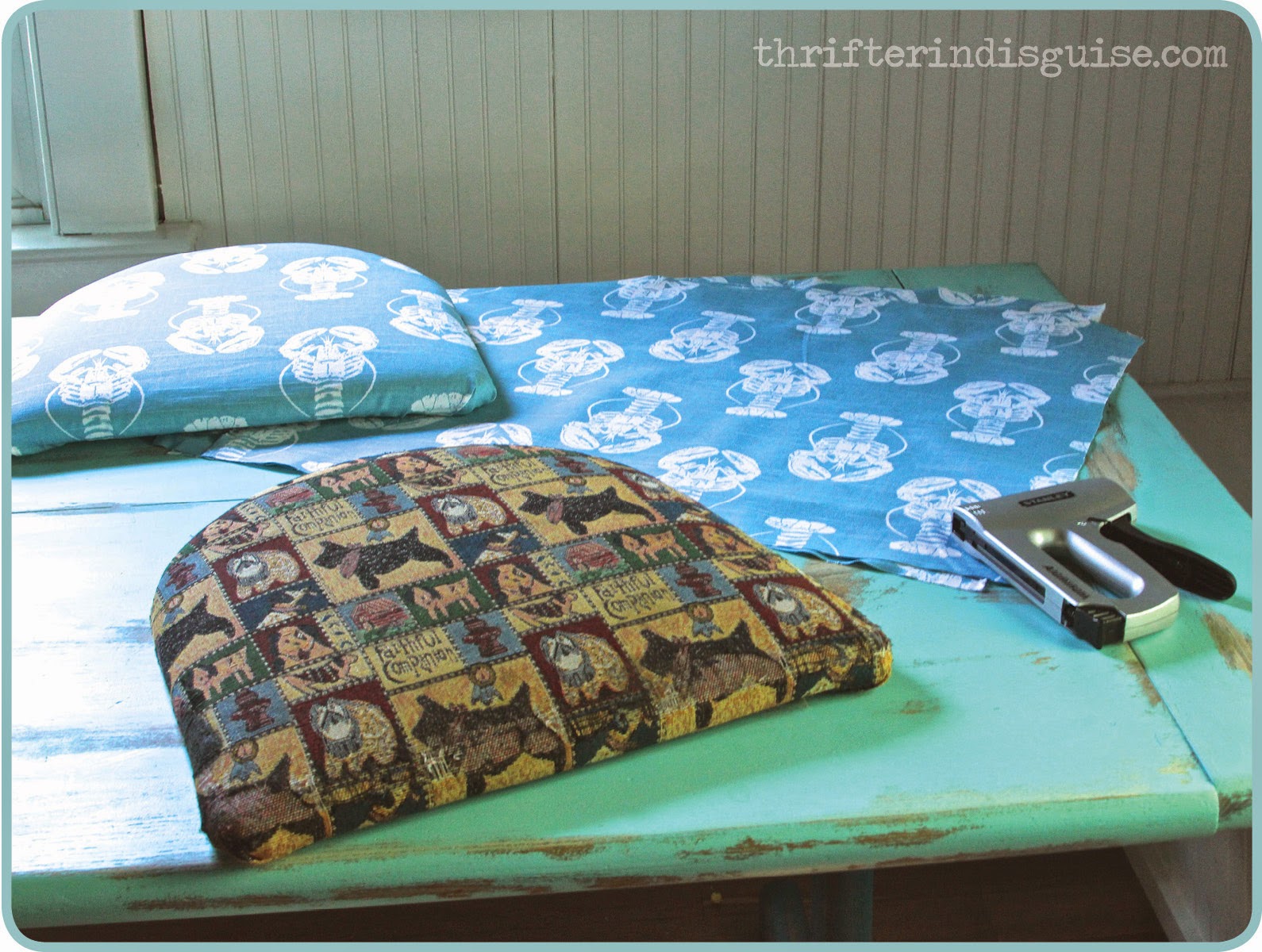 A Thrifter in Disguise DIY Beachy Bar Stool Tutorial