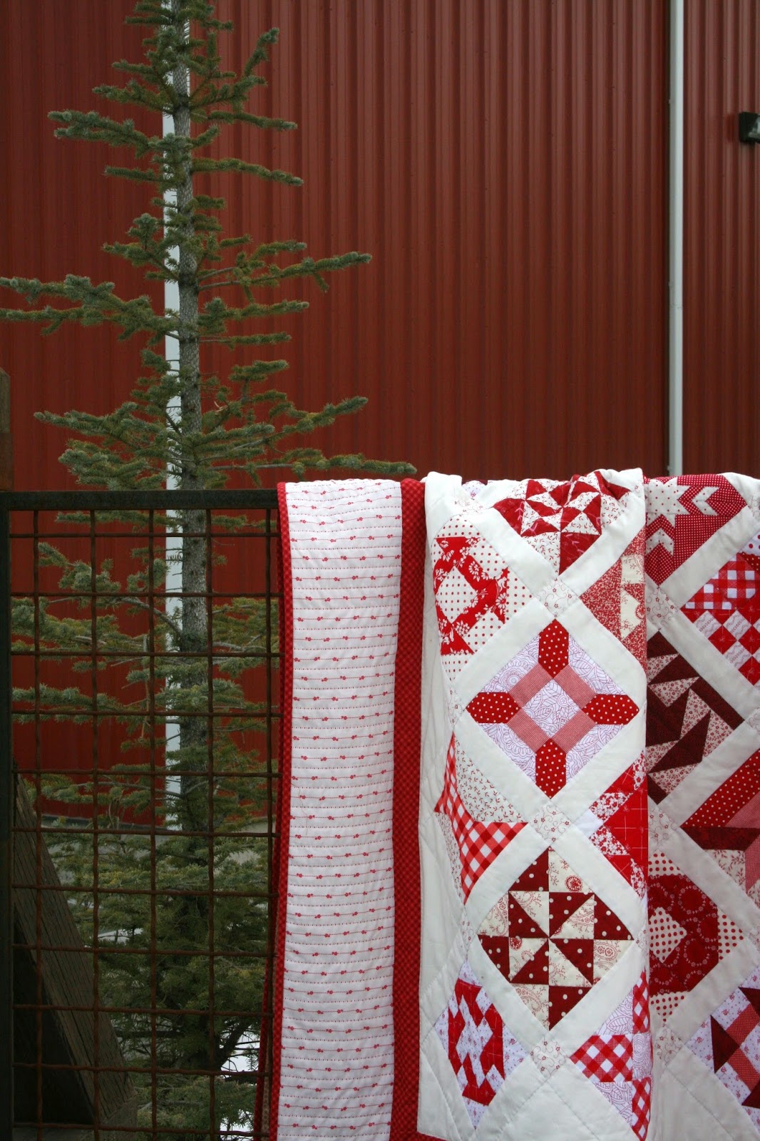 Gigi's Thimble Red and White Farmer's Wife Finished Quilt + Stats