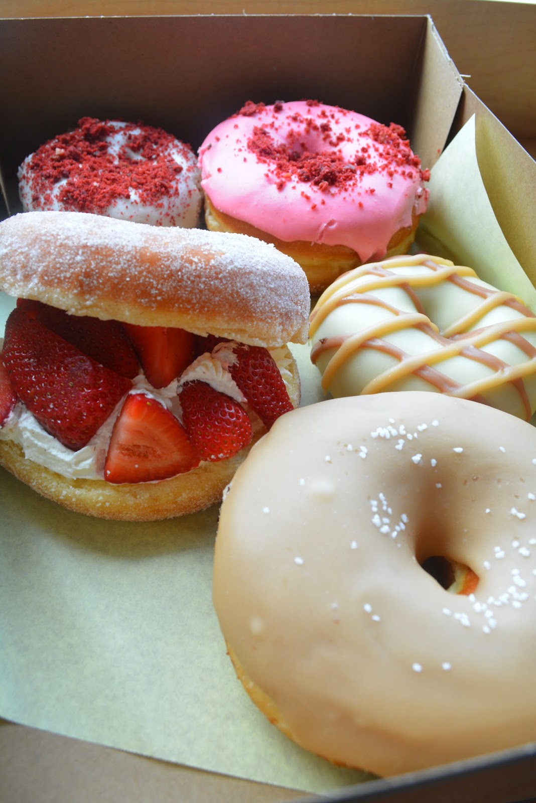 Sasaki Time Restaurant Review Donut Bar in Fountain Valley! The Best Donuts in the OC?