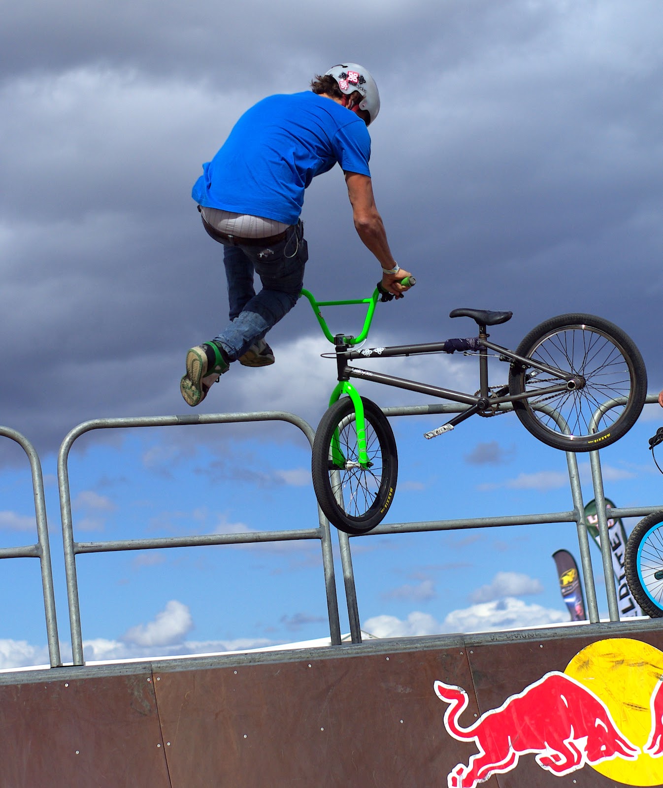 Tail Whip Como hacerlo Riders Street Team