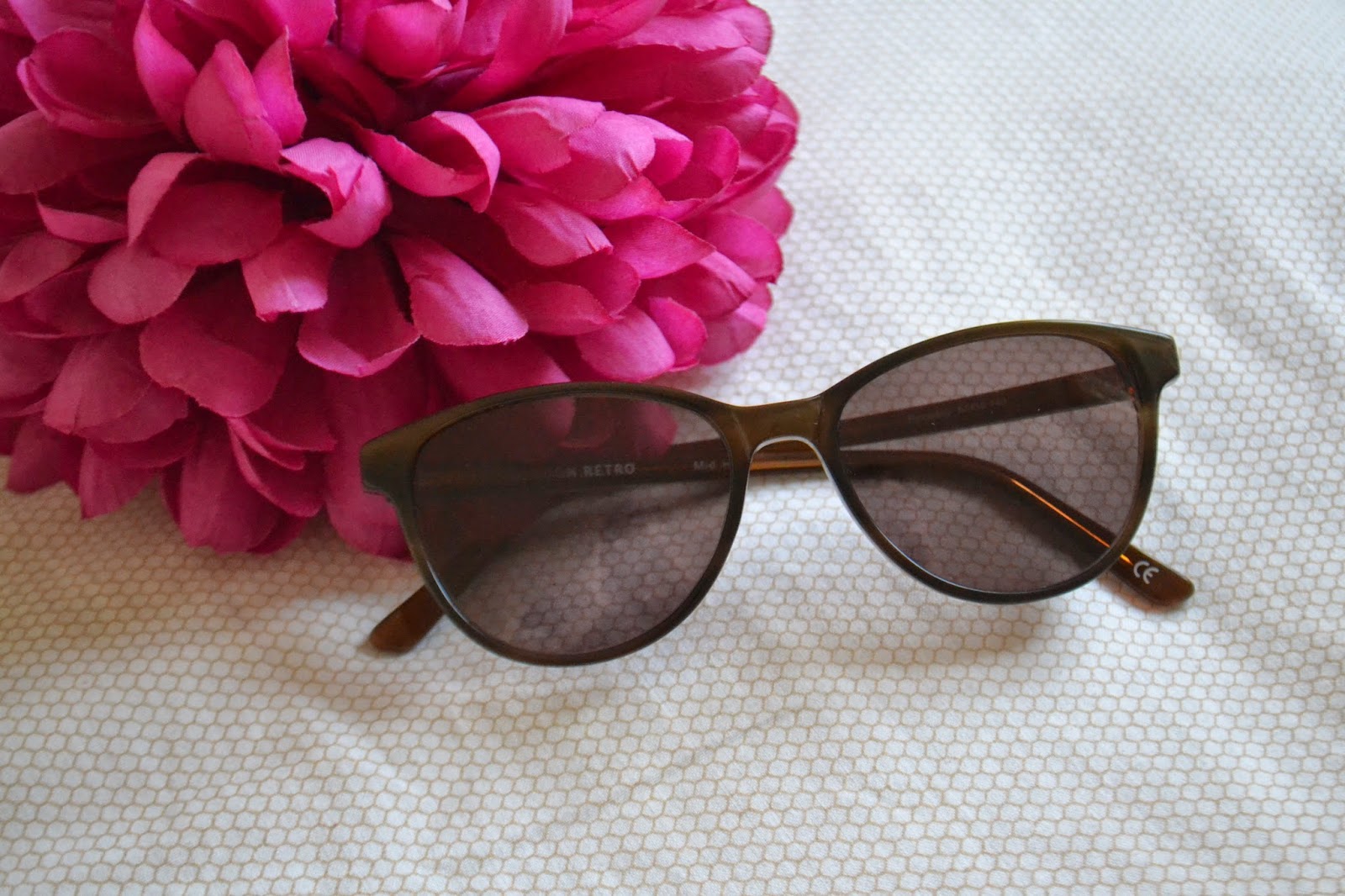 Forevermissvanity A UK Lifestyle Blogger London Retro Sunglasses