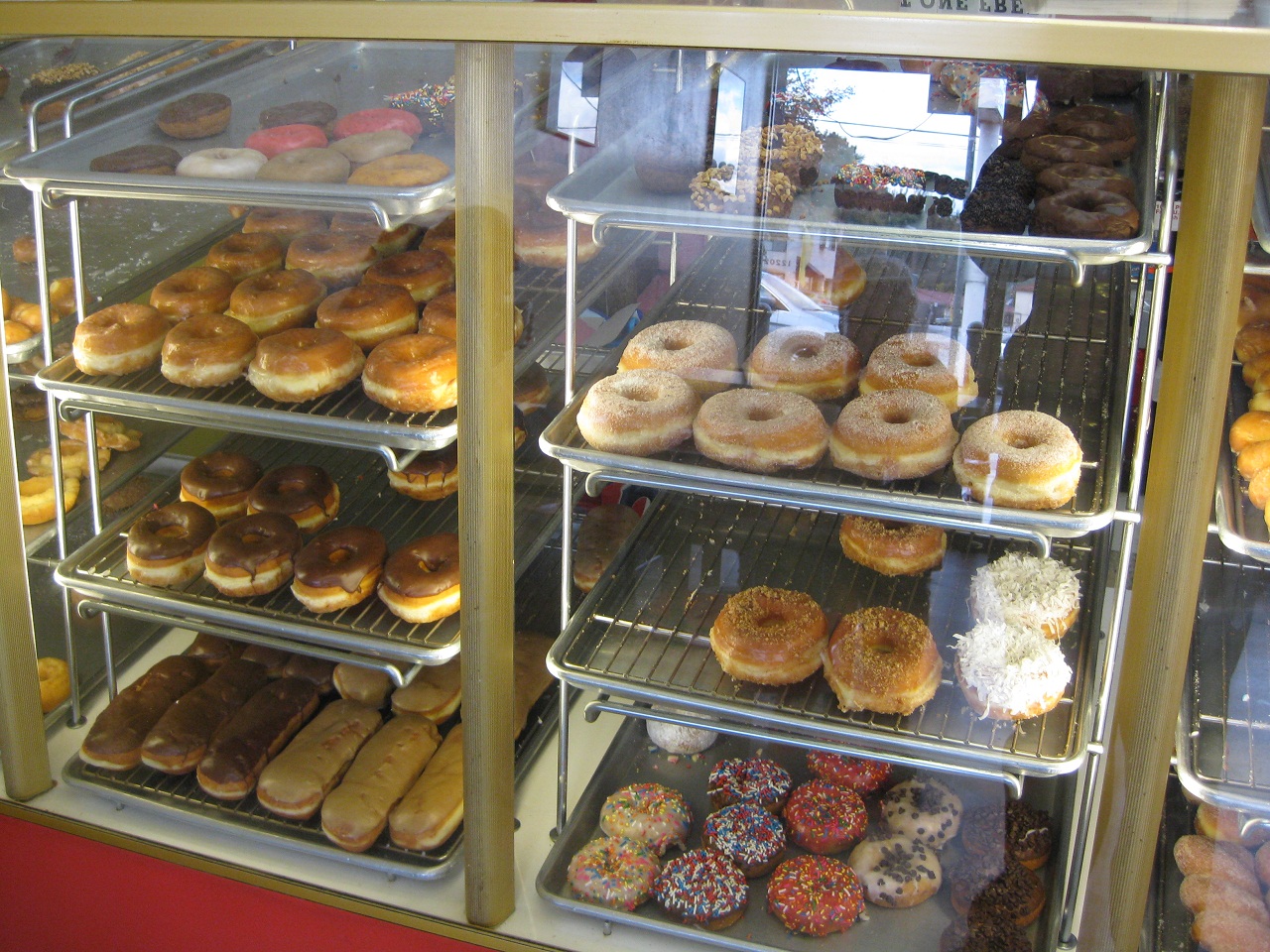 Donut Journey Getting some Donut Love at Country Donuts 93/100