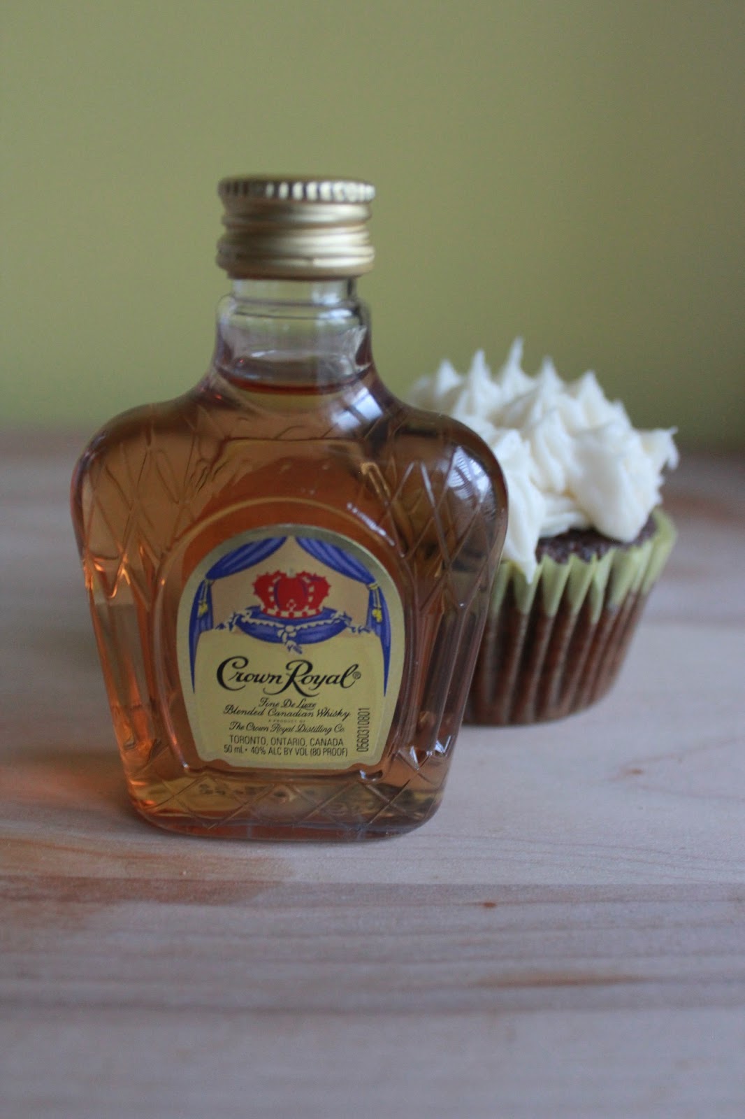 SquirrelsnSweets Crown Royal Cupcakes