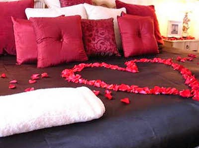 Imagenes para decorar camas y mesas romanticas en san valentin