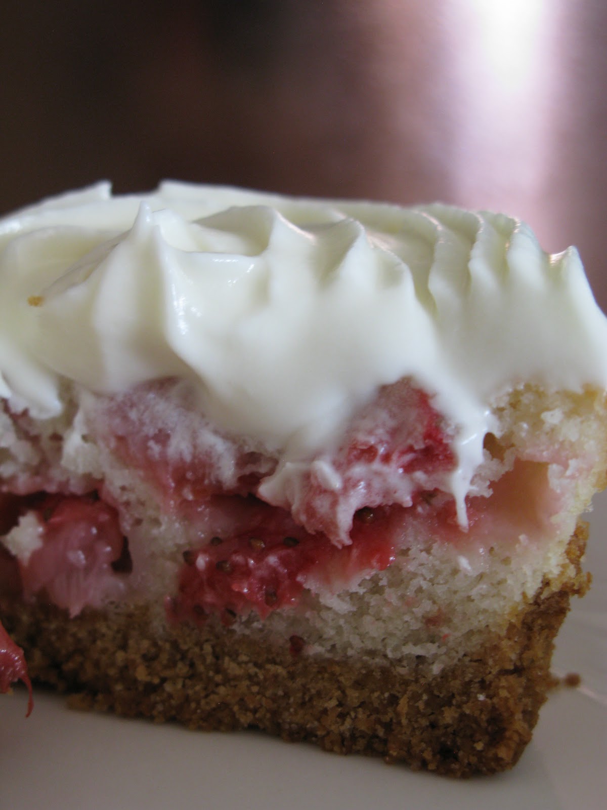 Tortillas and Honey Strawberry Cheesecake Cupcakes
