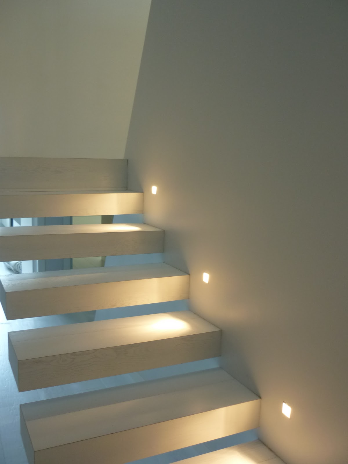 Neo arquitecturaymas: Escaleras voladas