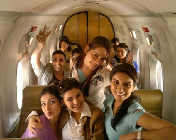 Housefull 2 Movie Promotion in Indore - Housefull 2 starcast in aeroplane