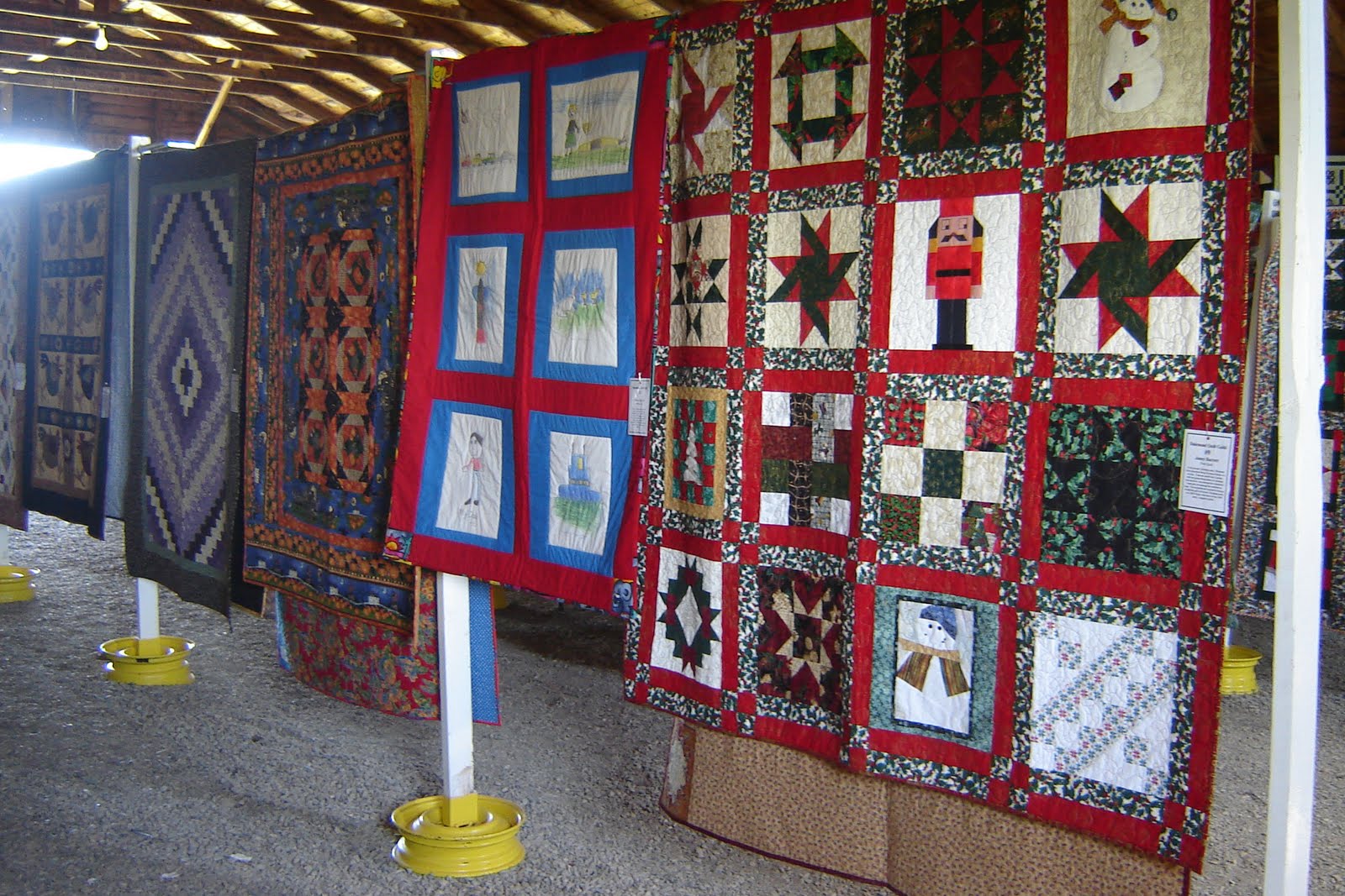 Outdoor Quilt Show at Country Creations