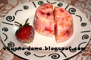 Мороженое из йогурта с фруктами (диетическое)