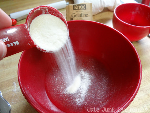 Birthday Cake Marshmallows - Gelatine in water