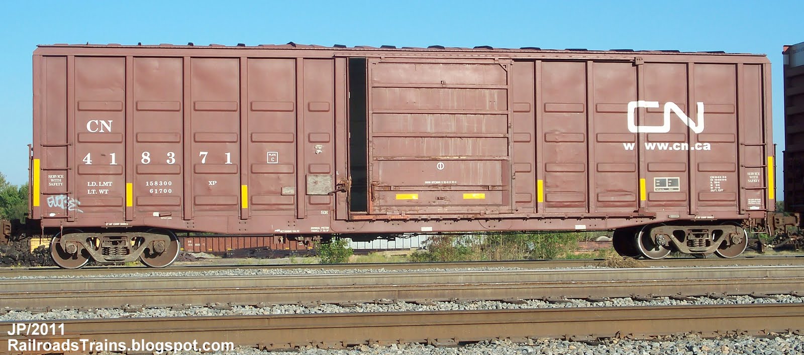 RAILROAD Freight Train Engine EMD GE Boxcar BNSF,CSX,FEC