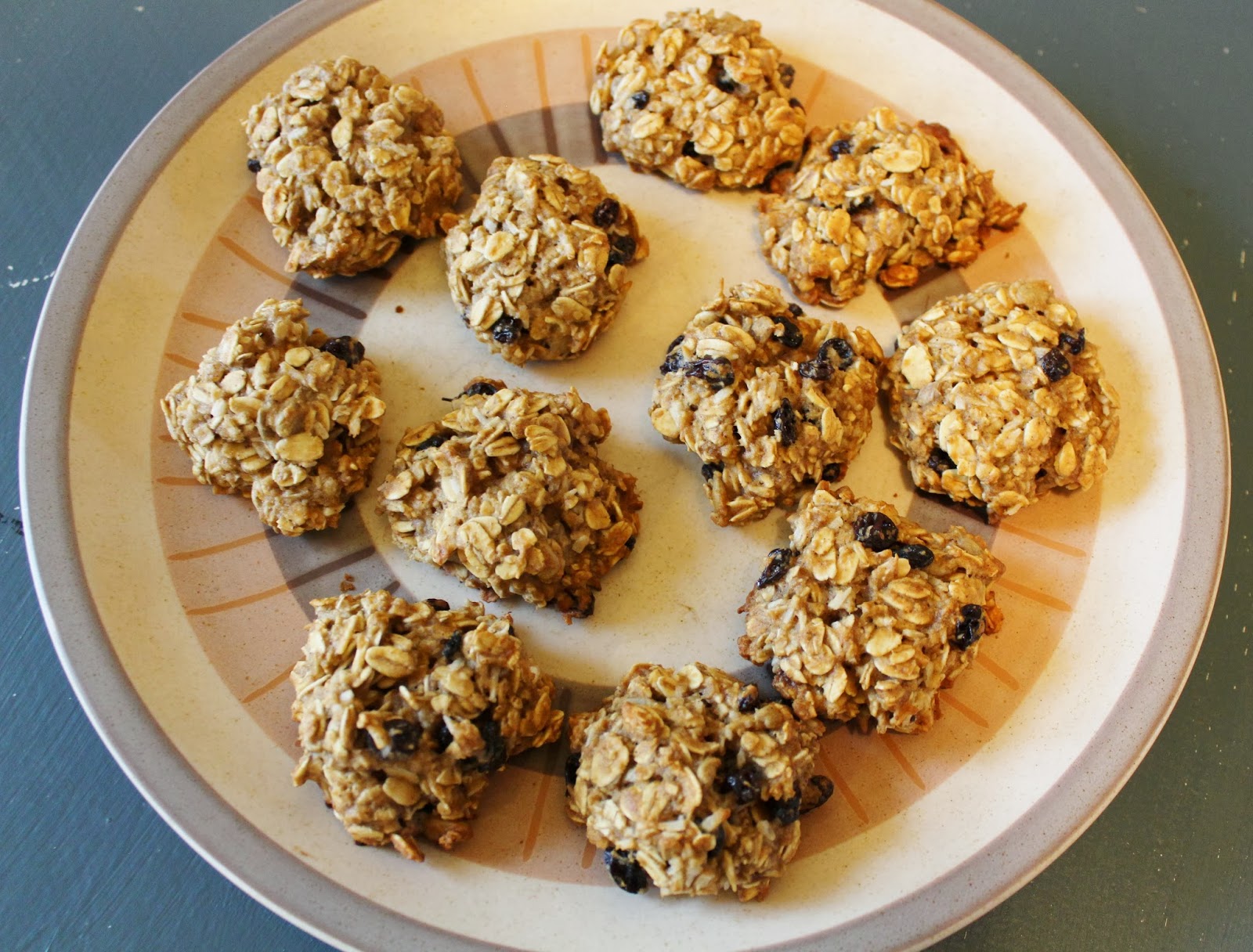 under aurora blog Oatmeal Applesauce Cookies for Toddlers