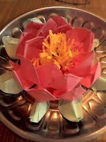 http://anu-rainydrops.blogspot.com/2015/08/hand-made-flower-4-origami-paper-lotus.html