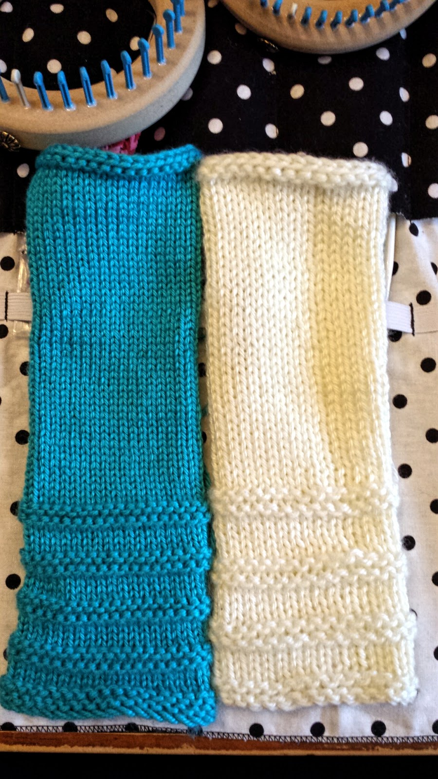 Smitten Knittens Loom Knitting Small Gauge vs. Regular Gauge